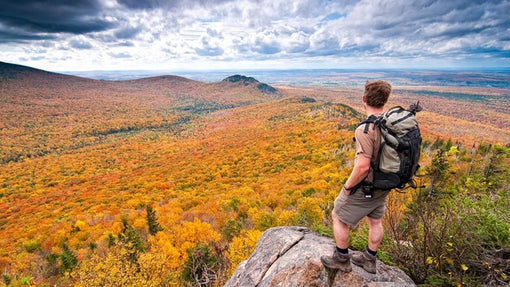Comment s'habiller pour une randonnée en automne - Conseils et idées de tenues pratiques et stylées 🍂🥾