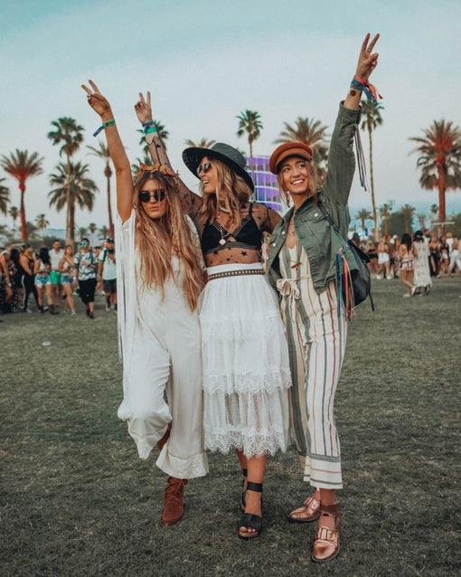 Comment s'habiller pour un concert en plein air en été