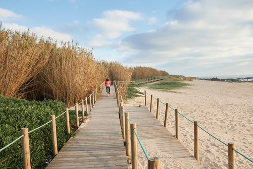 Comment s’habiller pour une promenade au bord de la mer  🌊👒