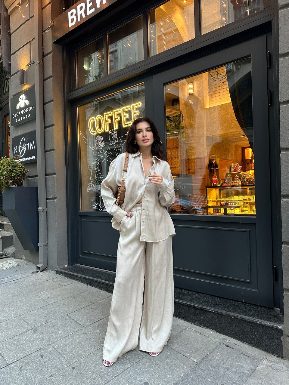 Chemise et pantalon coordonnés en Ivoire