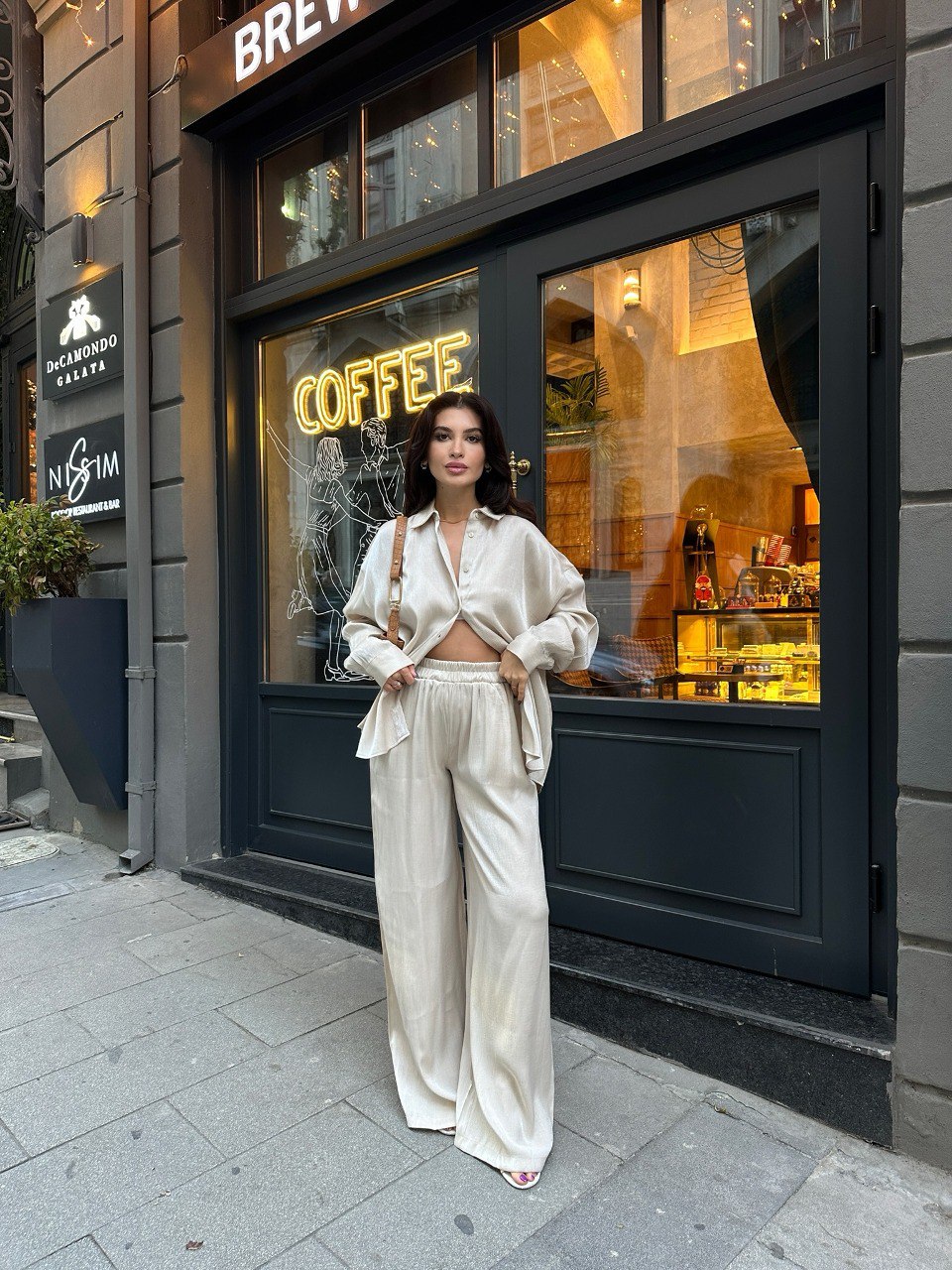 Chemise et pantalon coordonnés en Ivoire