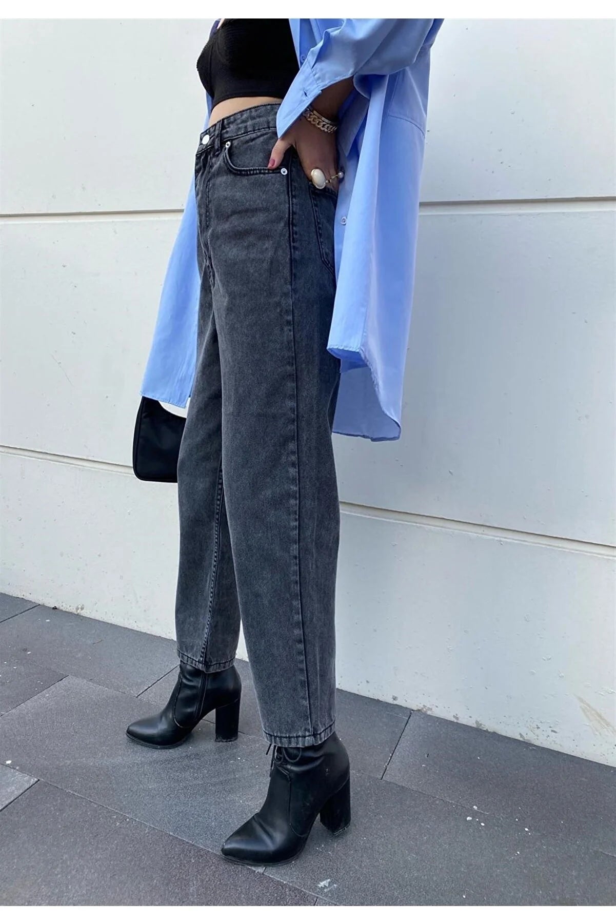 Jeans mom fit gris à taille haute