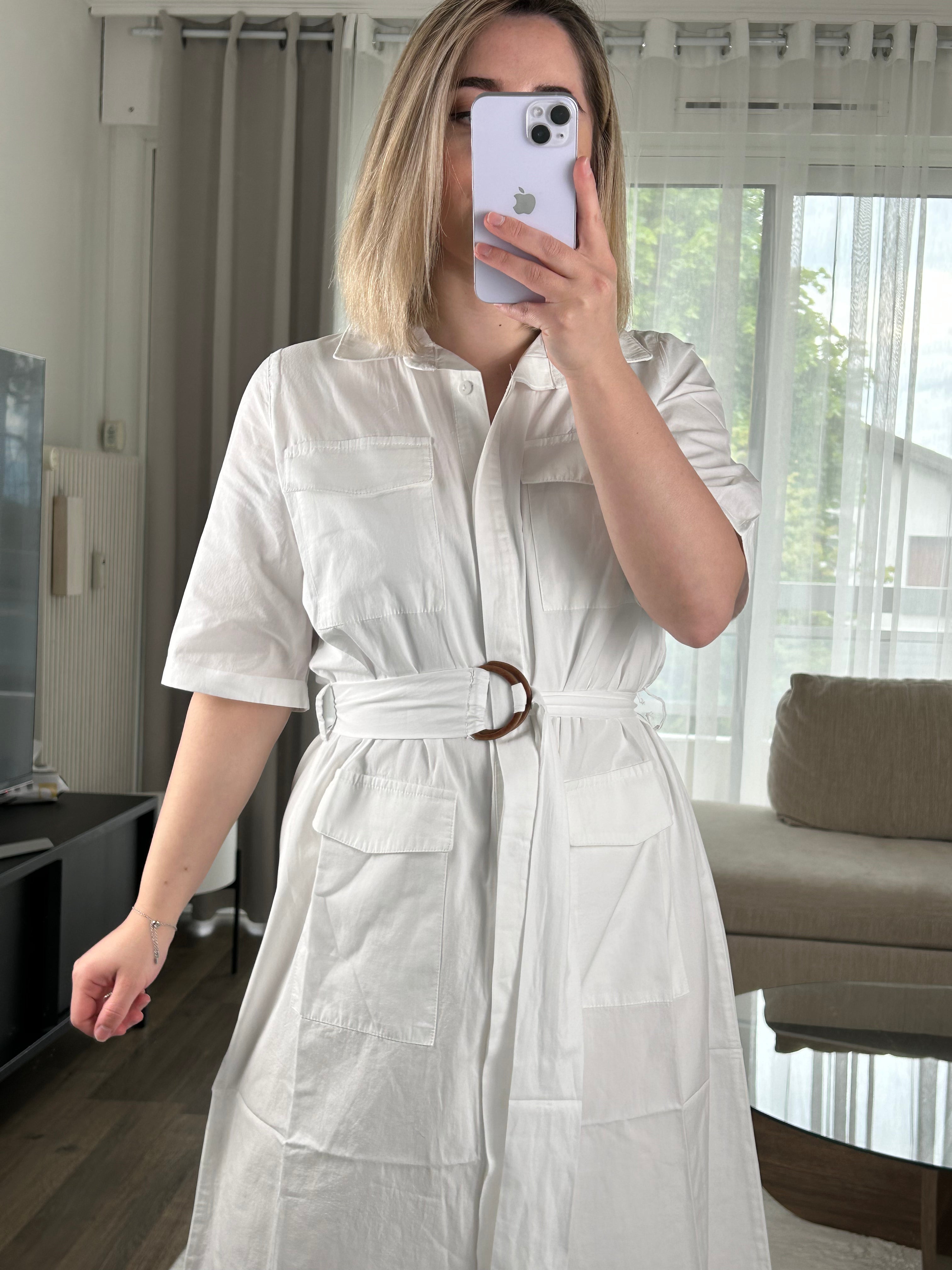 Robe chemise blanche à ceinture