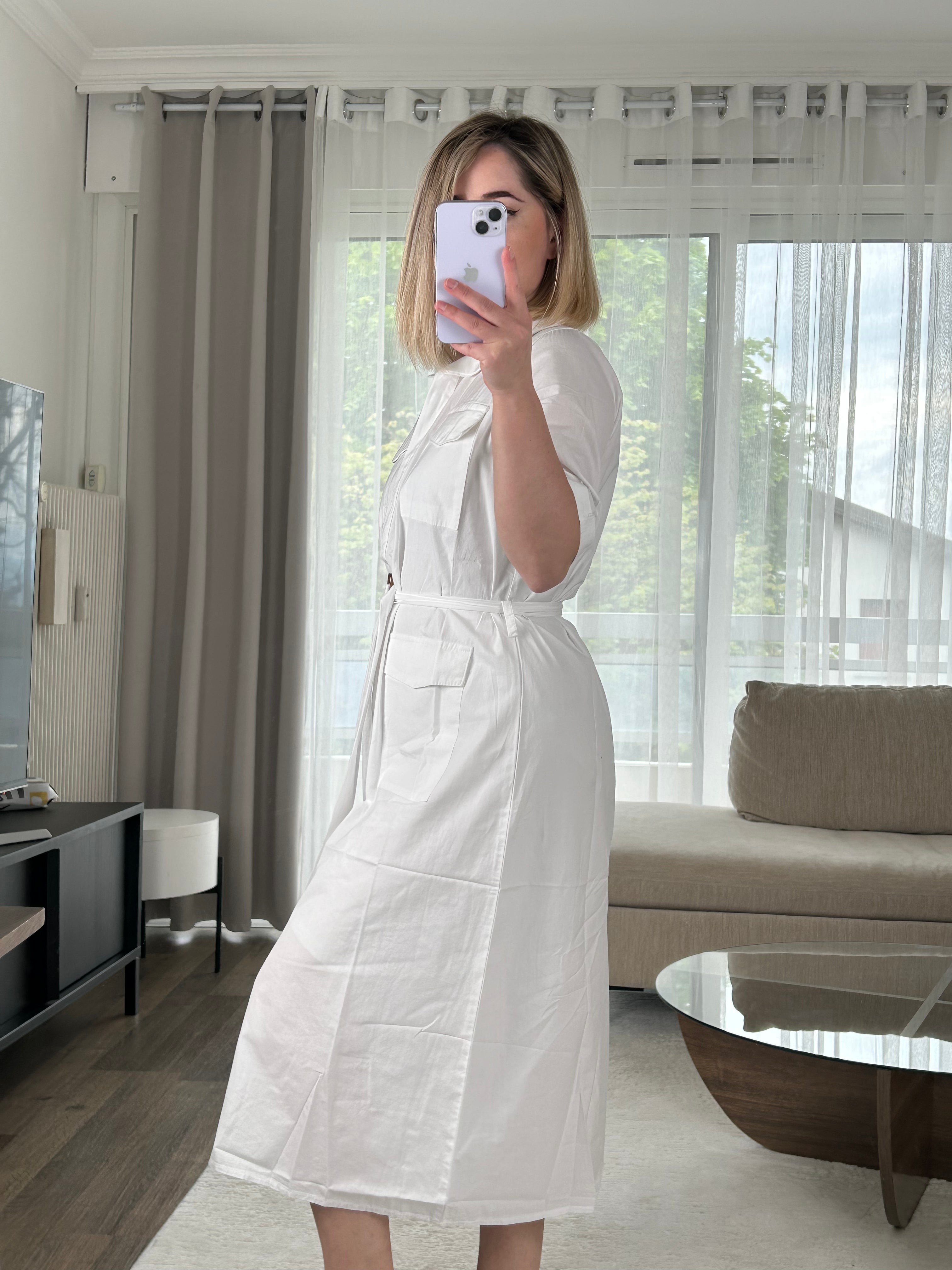 Robe chemise blanche à ceinture