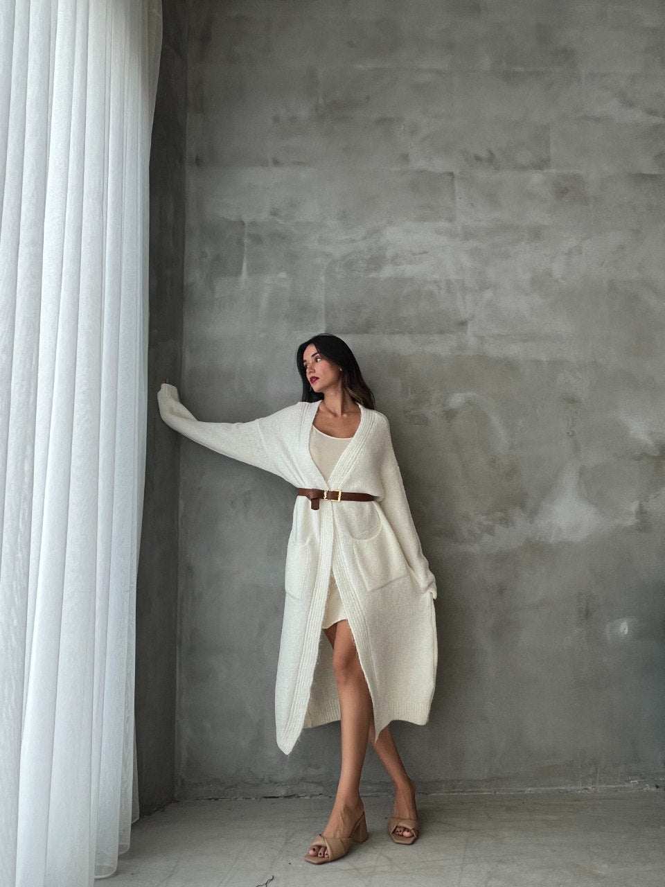 Cardigan drapé en maille blanche