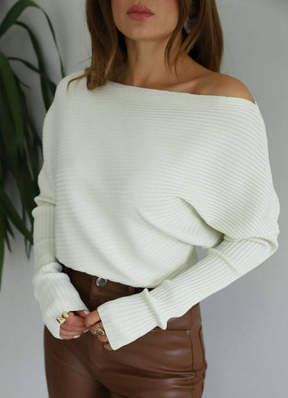 Pull asymétrique épaule dénudée blanc