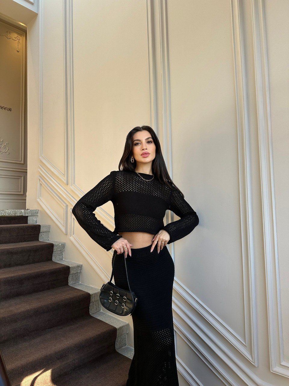 Ensemble crop top et jupe midi en maille noir
