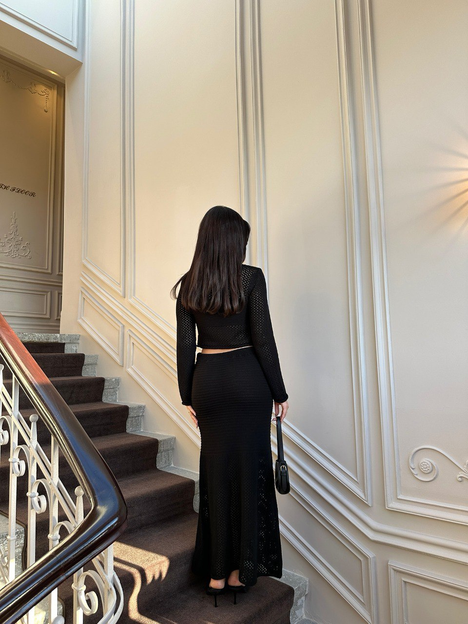 Ensemble crop top et jupe midi en maille noir