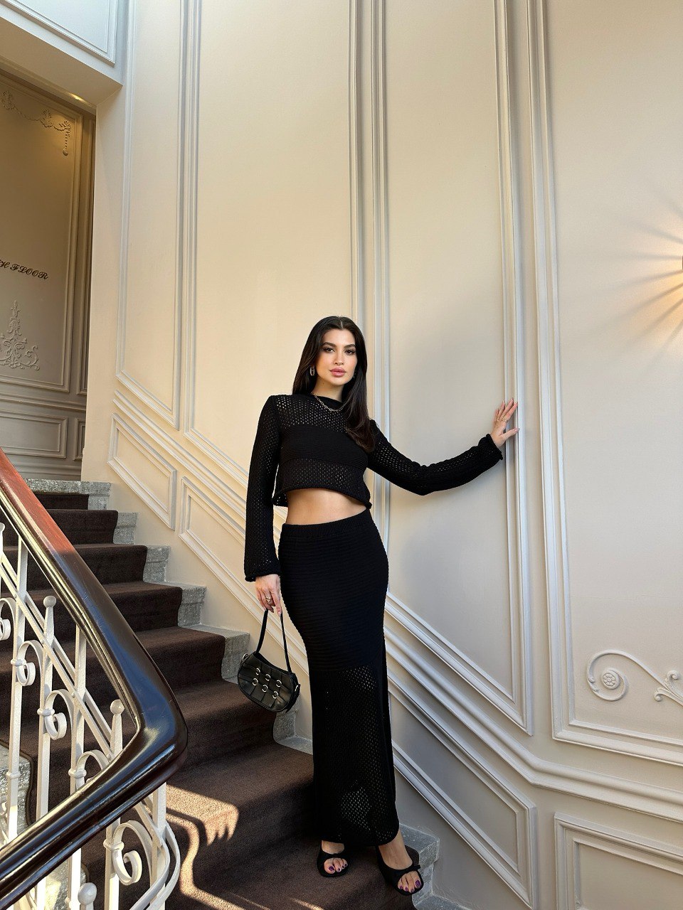 Ensemble crop top et jupe midi en maille noir