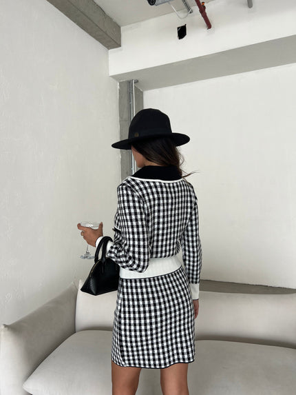 Ensemble gilet et jupe à carreaux noir et blanc